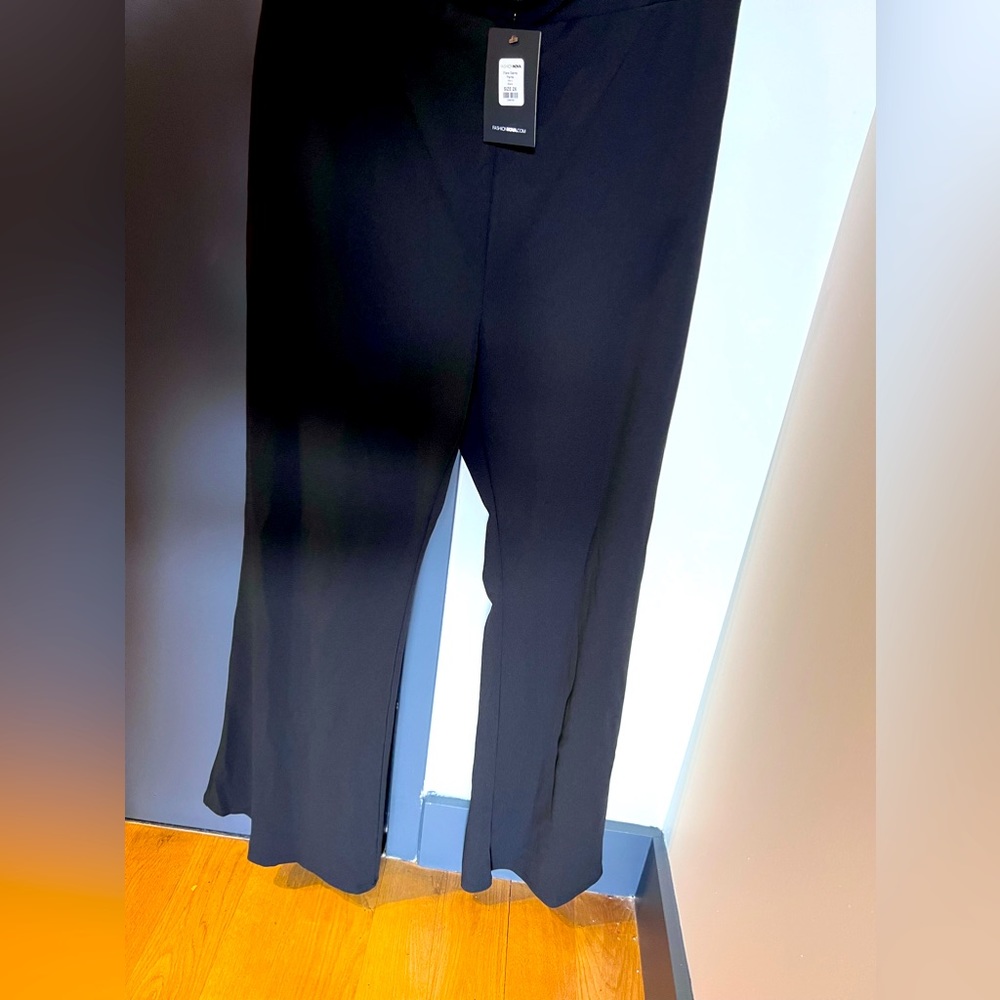 Women’s FASHION-NOVA flare game pants size 2X black